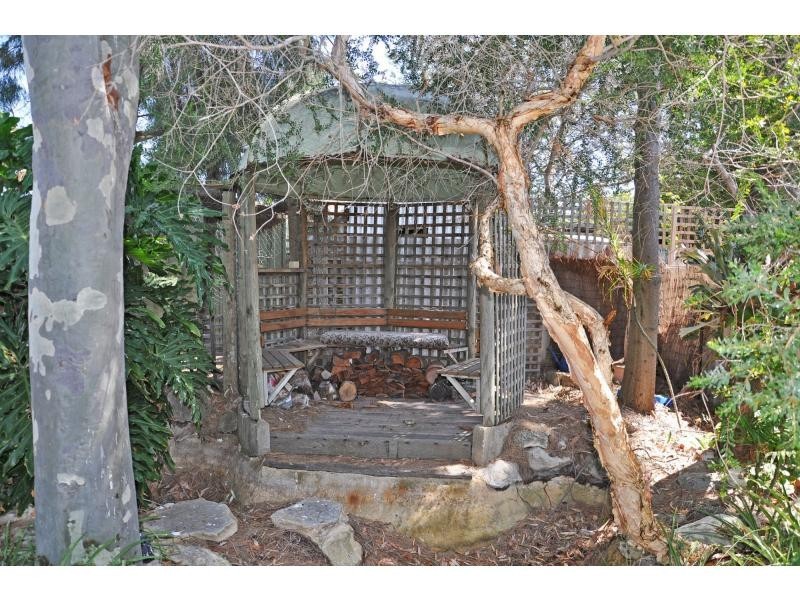 8 Hartley Street, Coolbellup WA 6163