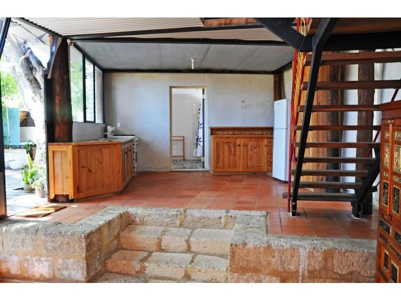 21A Howson Street, Hilton WA 6163