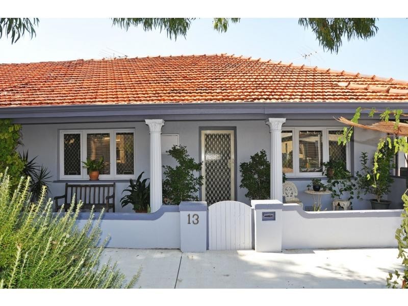 13 Arundel Street, Fremantle WA 6160