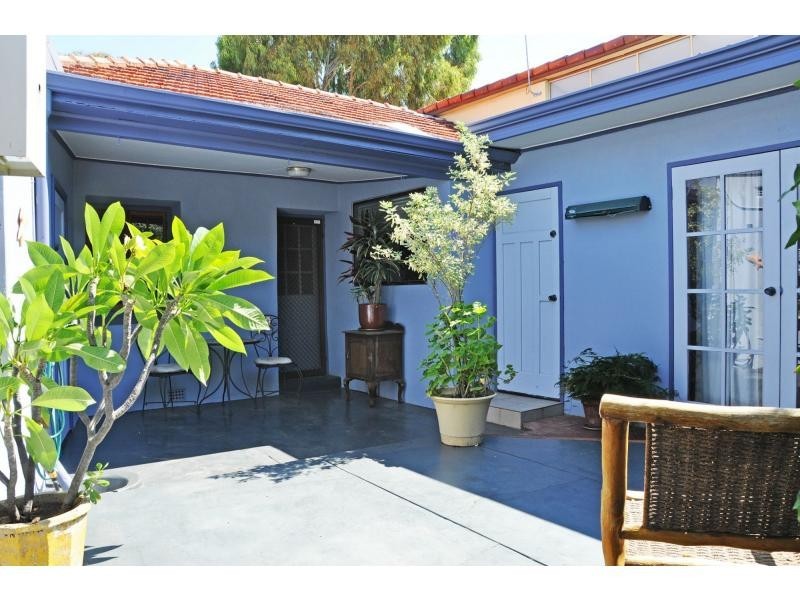 13 Arundel Street, Fremantle WA 6160