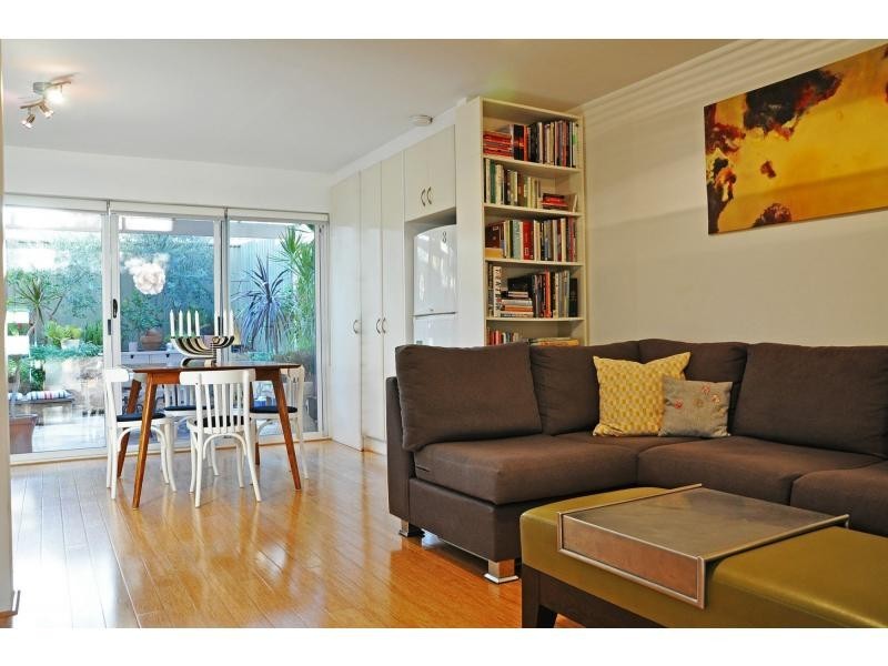 Unit 12/52 Samson Street, White Gum Valley WA 6162