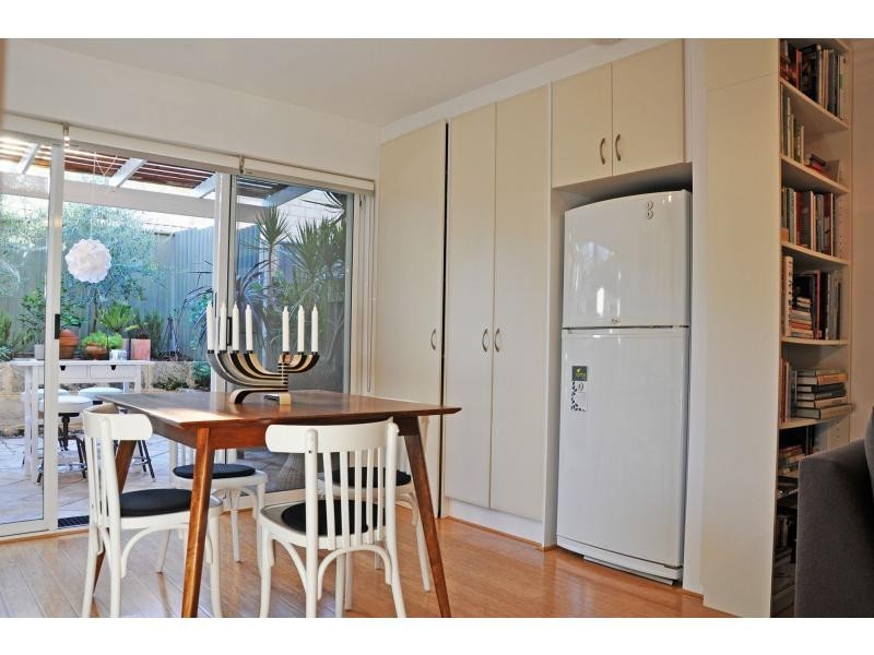 Unit 12/52 Samson Street, White Gum Valley WA 6162