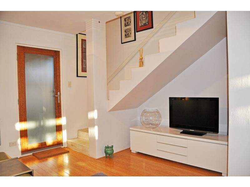 Unit 12/52 Samson Street, White Gum Valley WA 6162