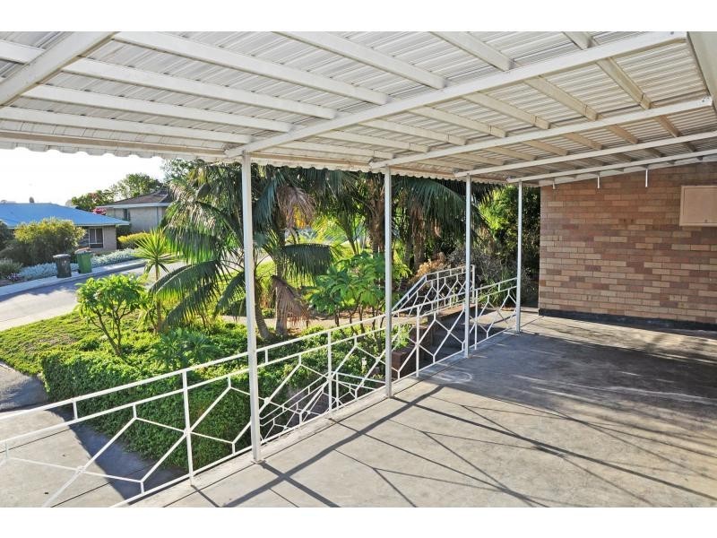 14 Deering Street, Beaconsfield WA 6162