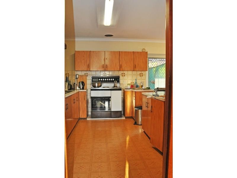 14 Deering Street, Beaconsfield WA 6162