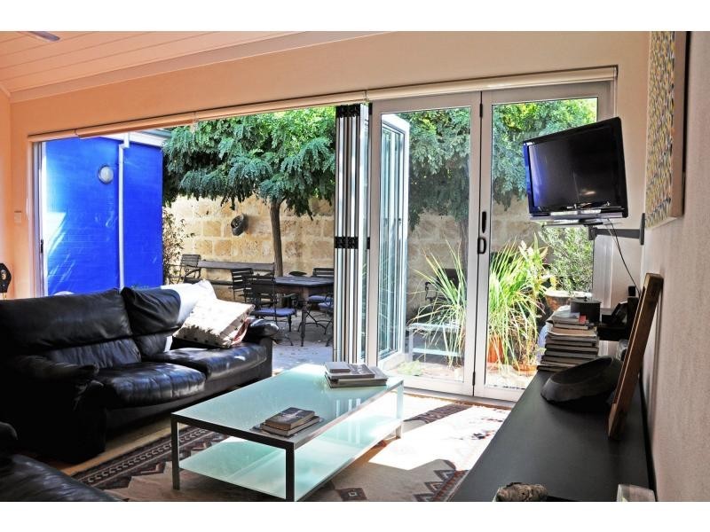 48 Paget Street, Hilton WA 6163