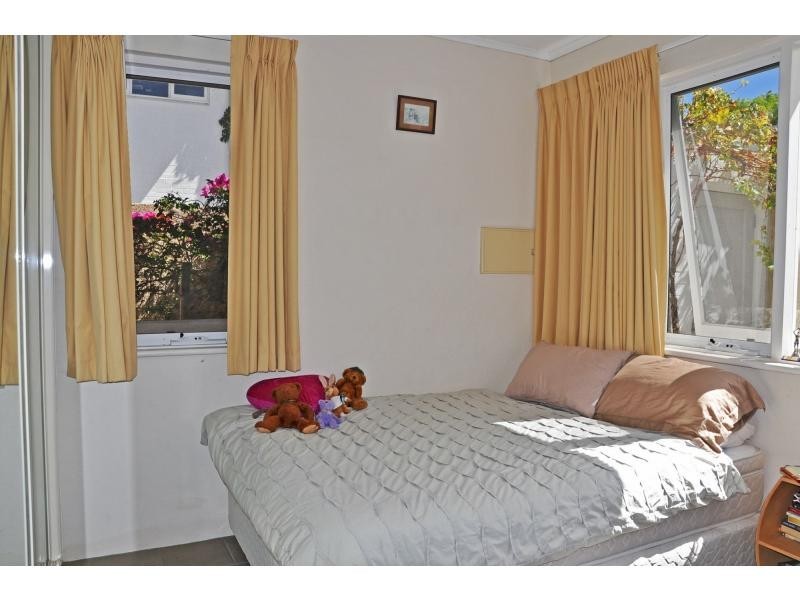 48 Paget Street, Hilton WA 6163