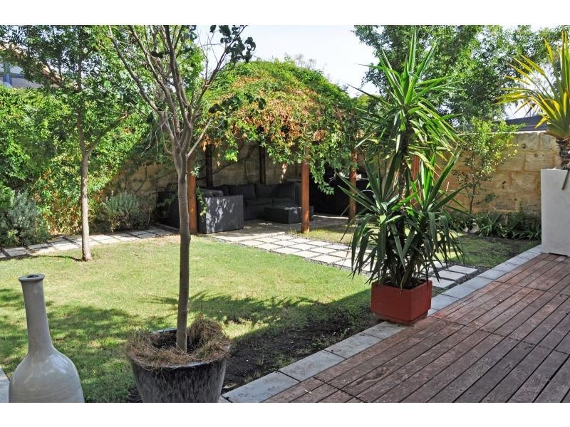 55 Hope Street, White Gum Valley WA 6162