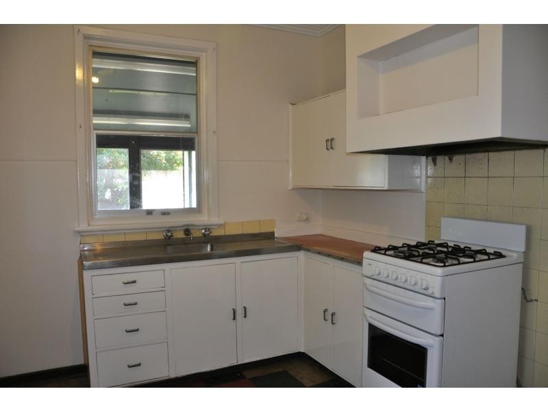 148 Samson Street, White Gum Valley WA 6162