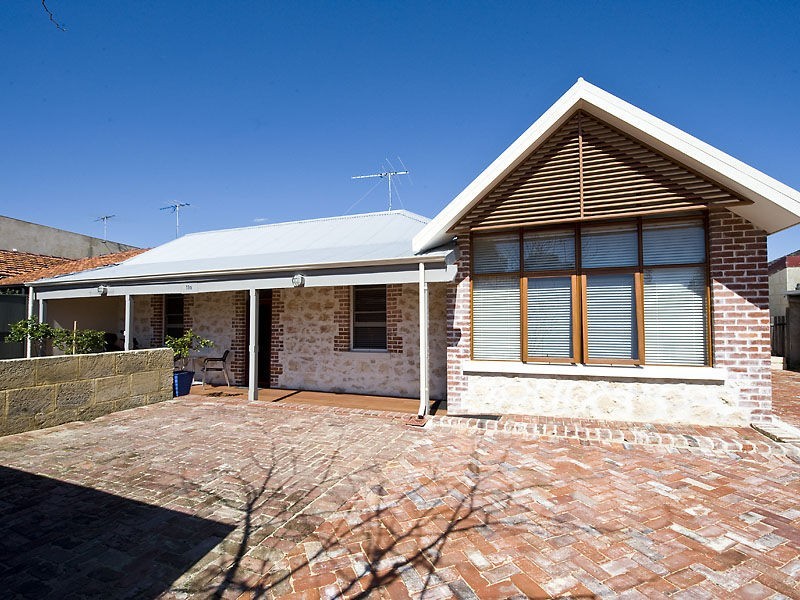 11A Arundel Street, Fremantle WA 6160