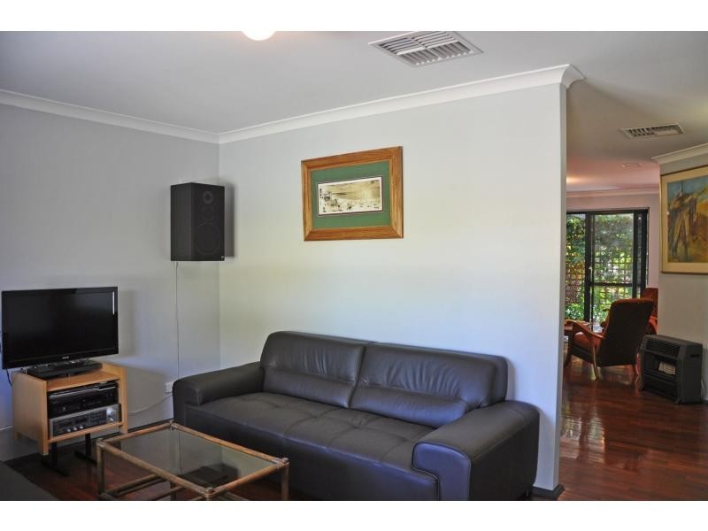 1A Sumpton Street, Hilton WA 6163