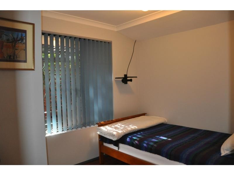 1A Sumpton Street, Hilton WA 6163