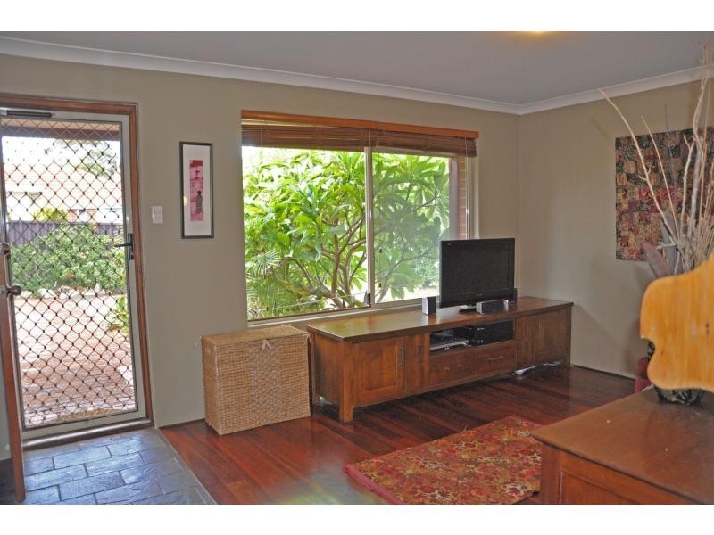 3A Paget Street, Hilton WA 6163