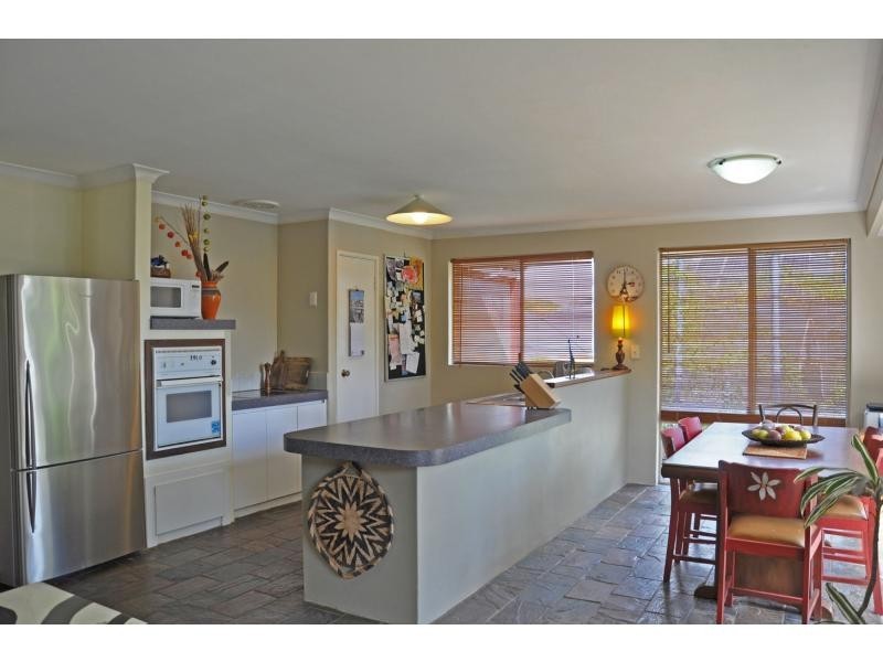 3A Paget Street, Hilton WA 6163
