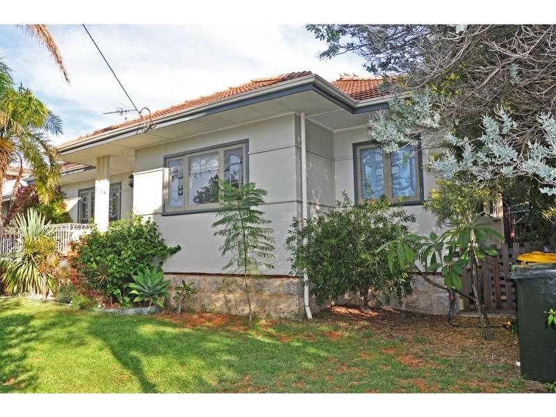 119 Watkins Street, White Gum Valley WA 6162