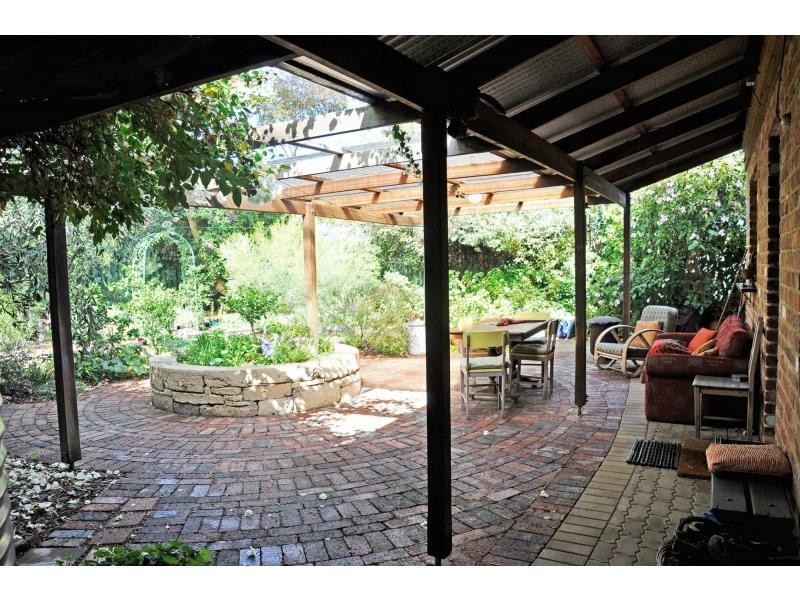 44A Nicholas Crescent, Hilton WA 6163