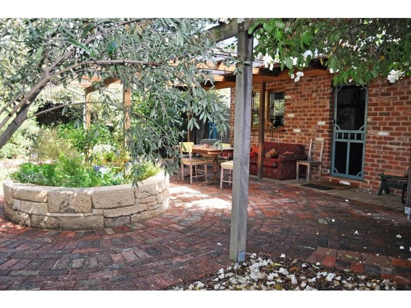 44A Nicholas Crescent, Hilton WA 6163