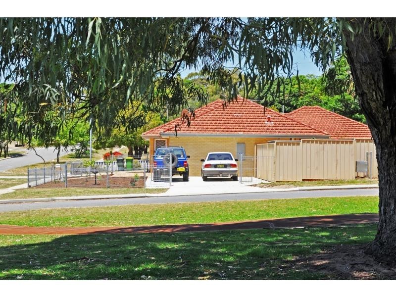 13 Joslin Street, Hilton WA 6163