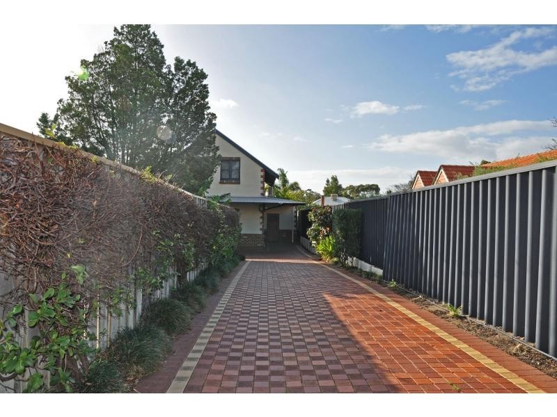 28A Lee Avenue, Hilton WA 6163