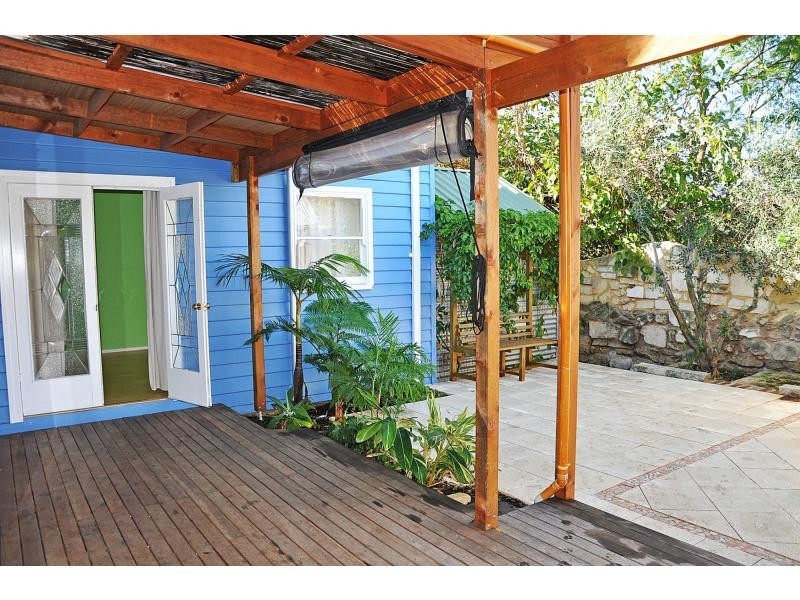 61 Watkins Street, White Gum Valley WA 6162