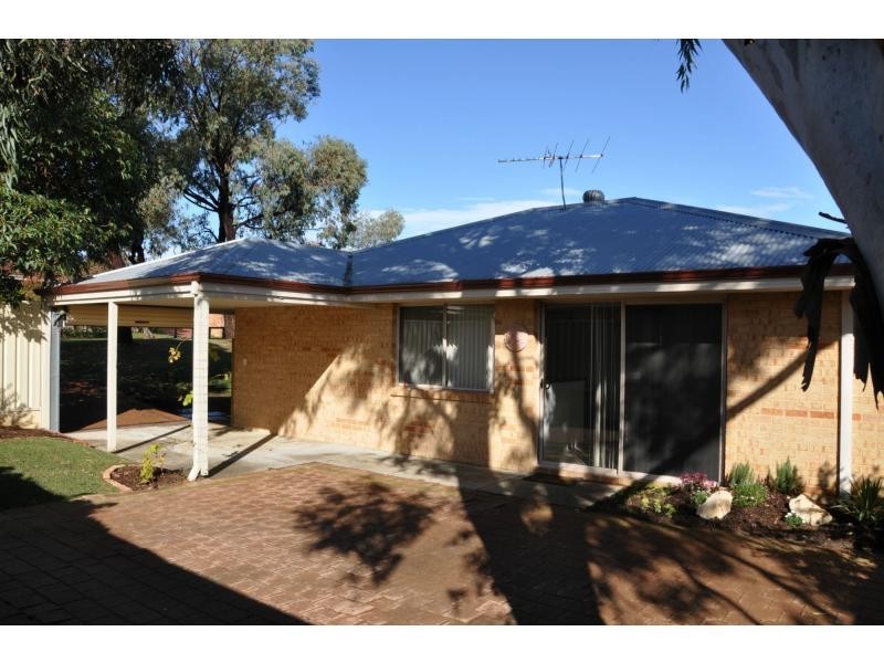 11 Bottrill Street, Hamilton Hill WA 6163