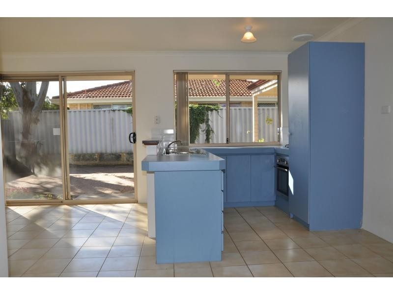 11 Bottrill Street, Hamilton Hill WA 6163