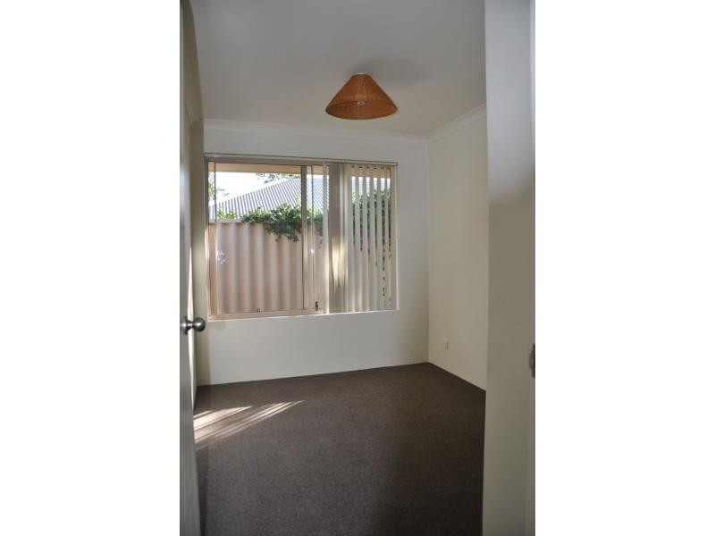 11 Bottrill Street, Hamilton Hill WA 6163