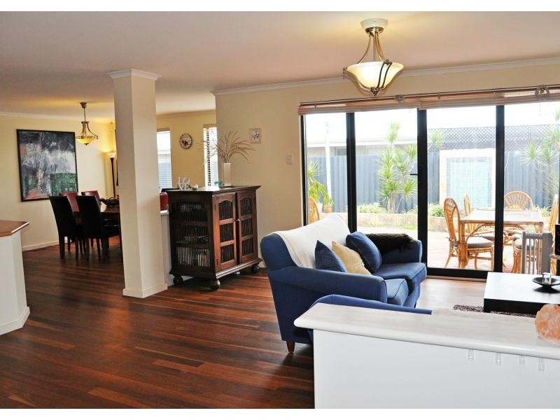 165A Stevens Street, White Gum Valley WA 6162