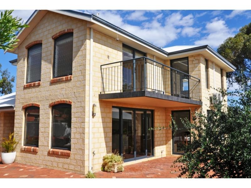 165A Stevens Street, White Gum Valley WA 6162