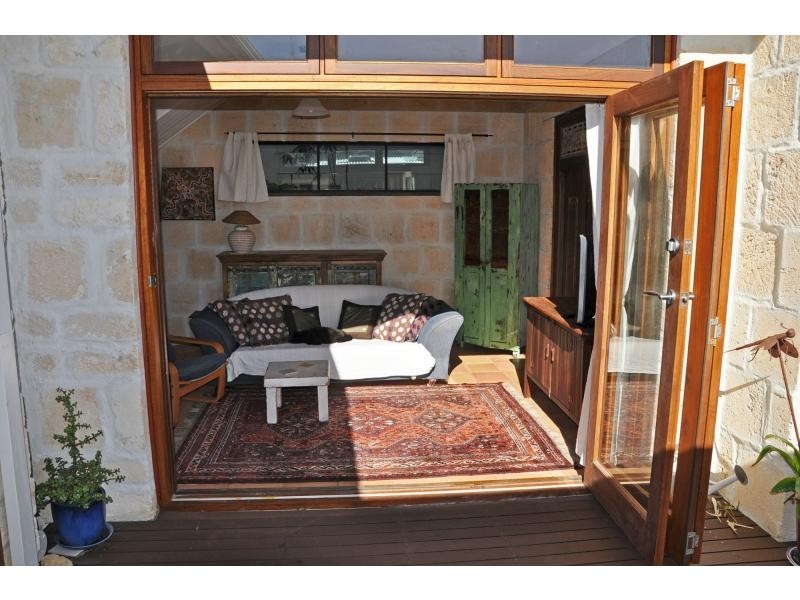 73 Attfield Street, Fremantle WA 6160