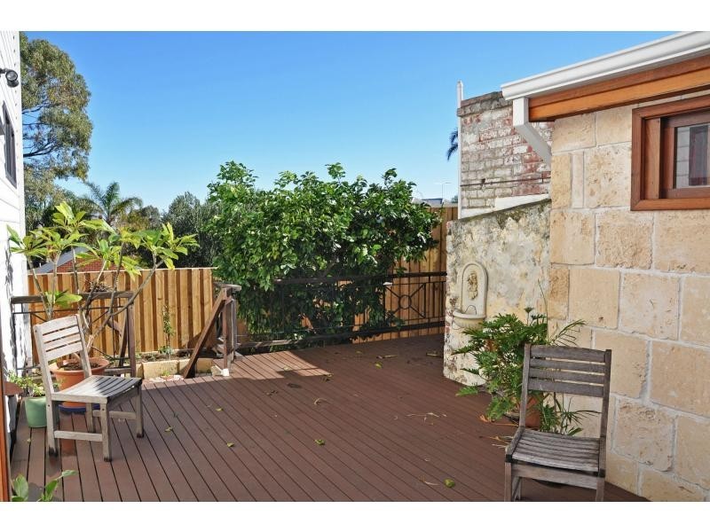 73 Attfield Street, Fremantle WA 6160
