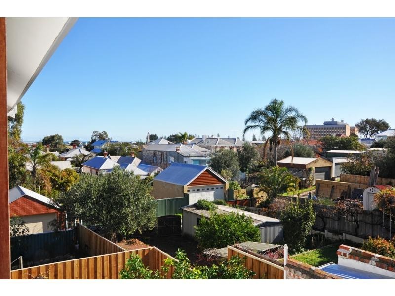 73 Attfield Street, Fremantle WA 6160