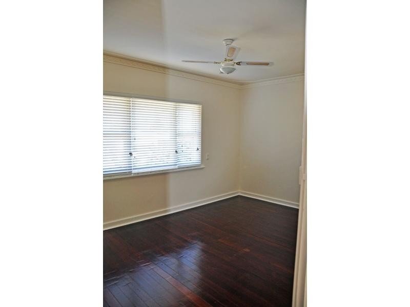 11 Sweetman Street, White Gum Valley WA 6162