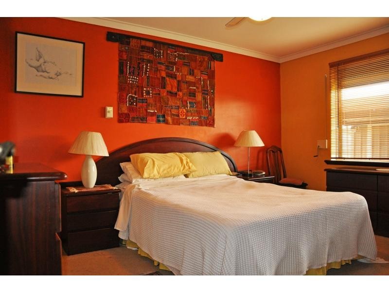 39 Montreal Street, White Gum Valley WA 6162