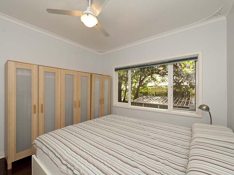 135 Samson Street, White Gum Valley WA 6162