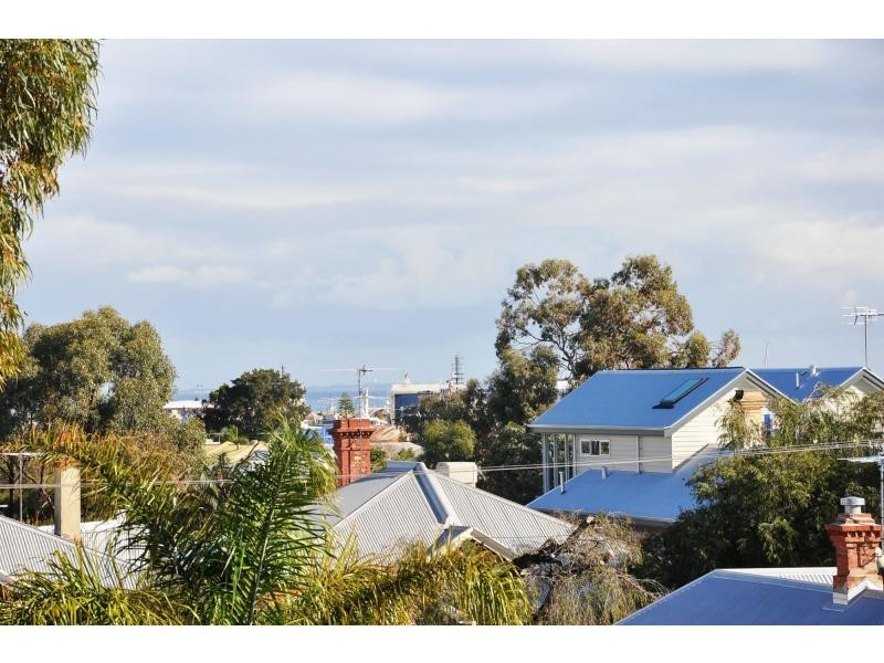 73 Attfield Street, Fremantle WA 6160