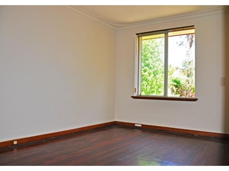 90 Samson Street, White Gum Valley WA 6162