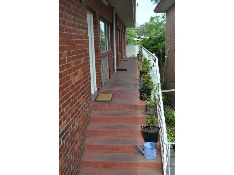 6/16 Minilya Avenue, White Gum Valley WA 6162