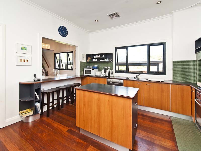 65 Wood Street, White Gum Valley WA 6162