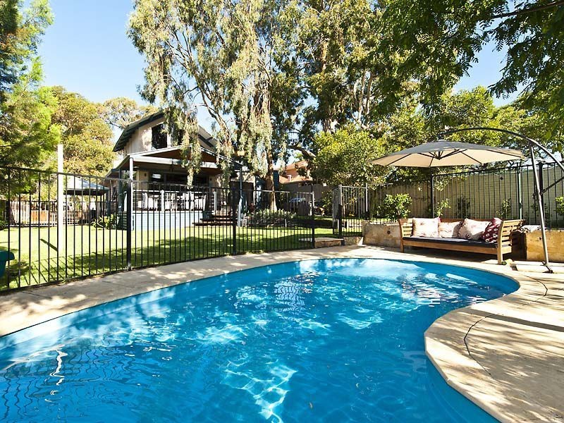 65 Wood Street, White Gum Valley WA 6162