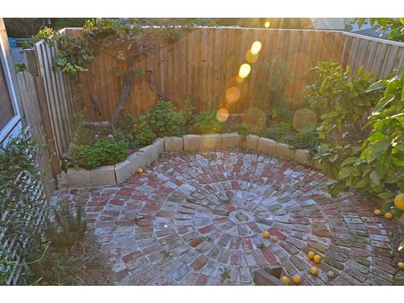 73 Attfield Street, Fremantle WA 6160