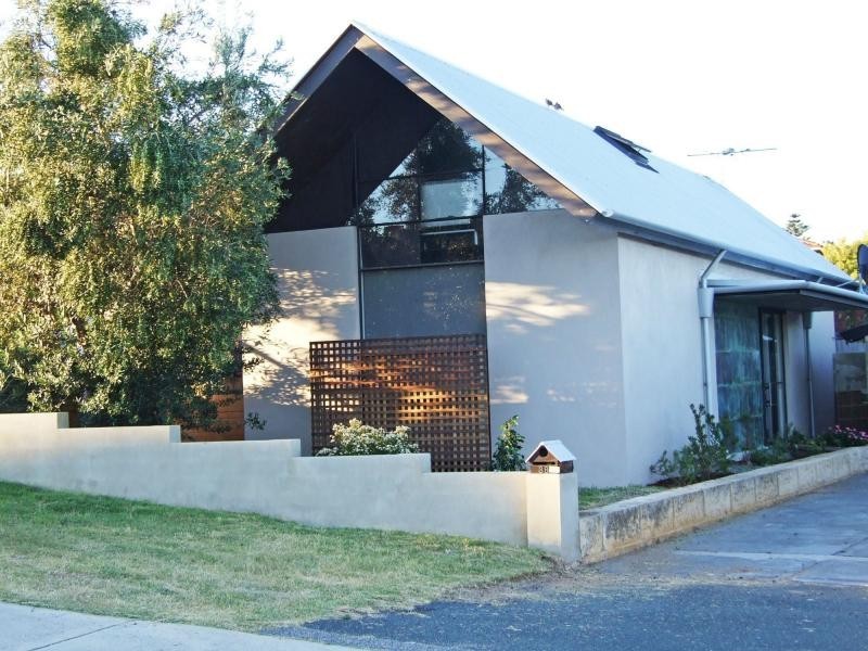 38 Simper Crescent, White Gum Valley WA 6162