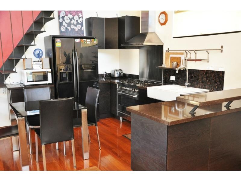 38 Simper Crescent, White Gum Valley WA 6162