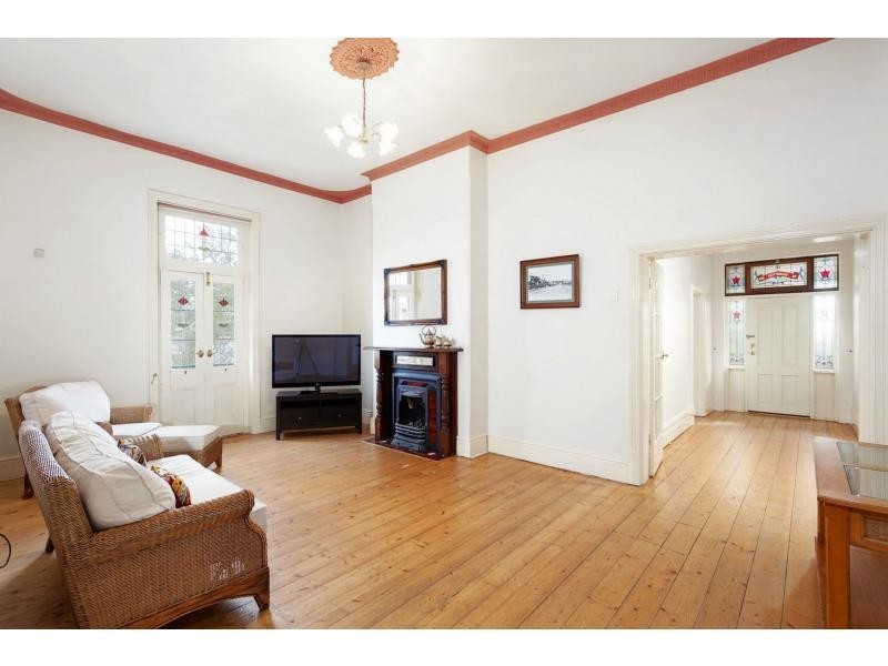 24 Hampton Road, Fremantle WA 6160