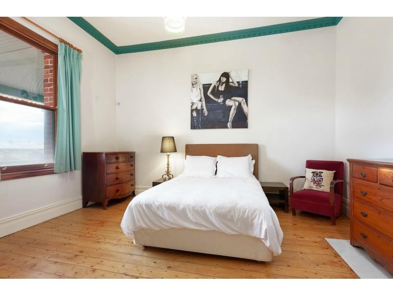 24 Hampton Road, Fremantle WA 6160