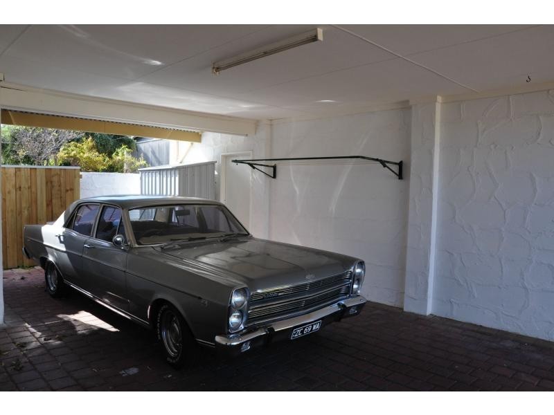 24 Hampton Road, Fremantle WA 6160