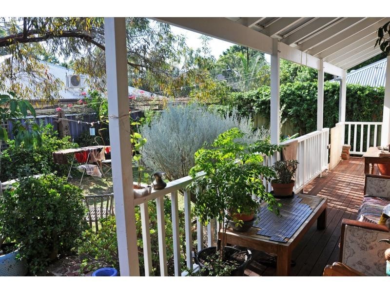 15 Grigg Place, Hilton WA 6163