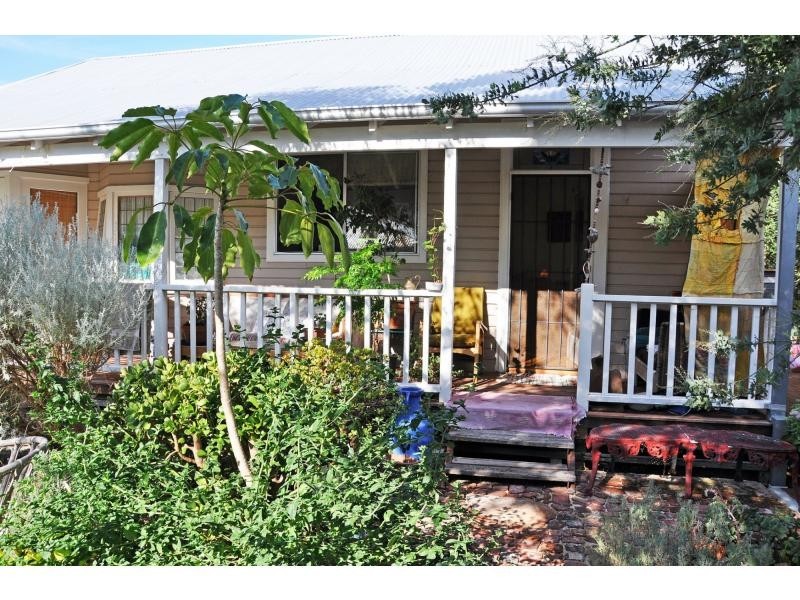 15 Grigg Place, Hilton WA 6163