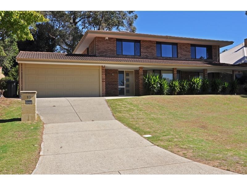 15 Arnold Street, Kardinya WA 6163