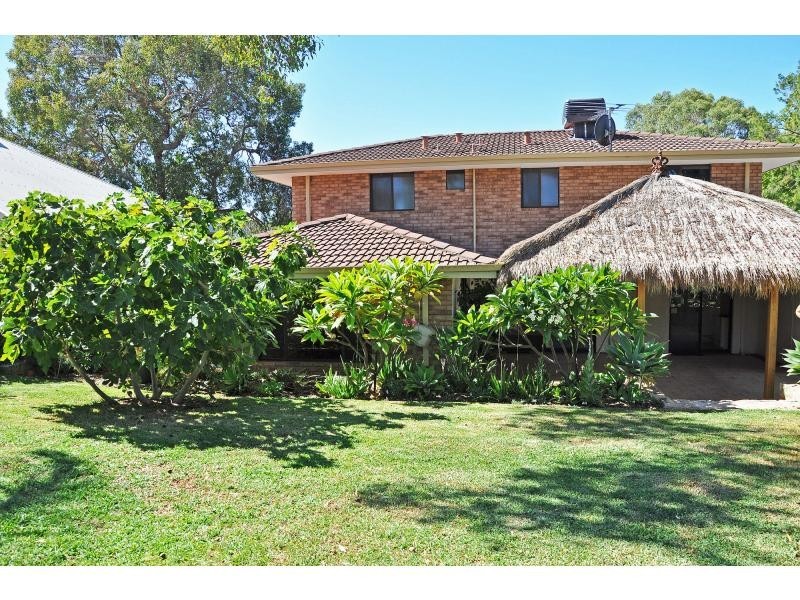 15 Arnold Street, Kardinya WA 6163